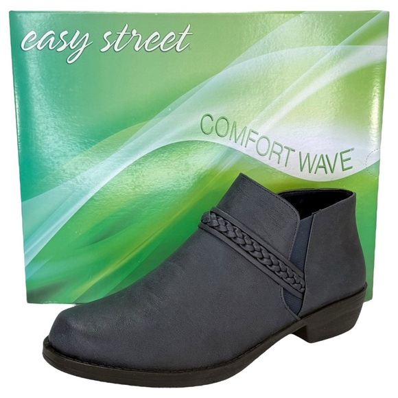 Easy Street Jalia Navy Faux Leather Womens Shooties Size 8W - Picture 12 of 12